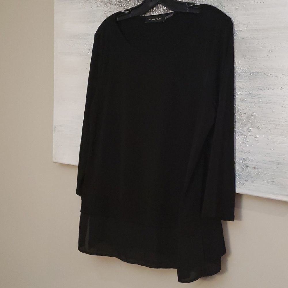 𝅺♥️ivanka Trump Blouse